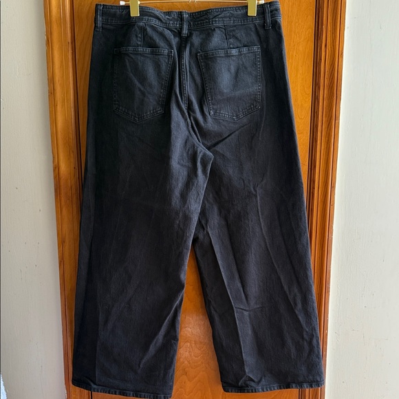 Universal Thread Black Wide Leg Jeans - Picture 4 of 4